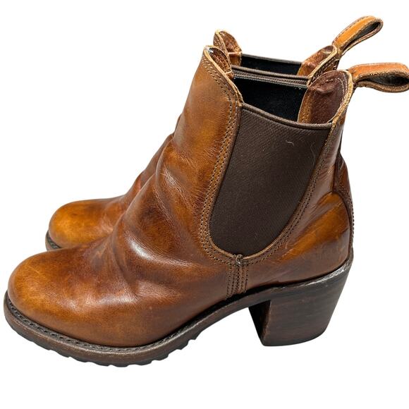 Frye Shoes - Frye Sabrina Chelsea Boots Womens sz 7 Cognac Chunky Sole Wooden Heel Slip On